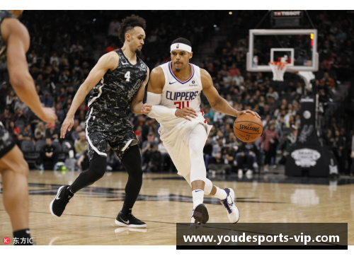 快船客场击败马刺，结束连败